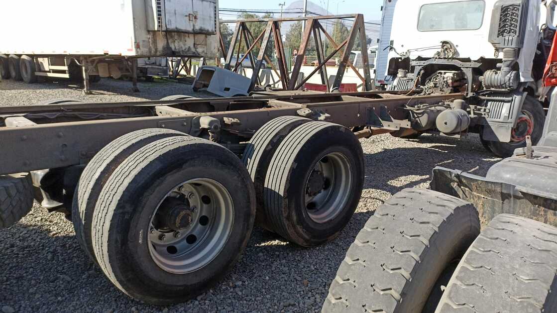 REPUESTOS EN GENREAL Hino GH 2005  USADO  EN DESARME